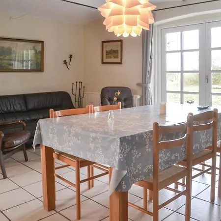 Two-bedroom In Appartement *